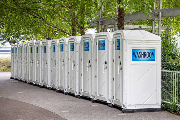Best Porta potty rental near me  in Justice, IL