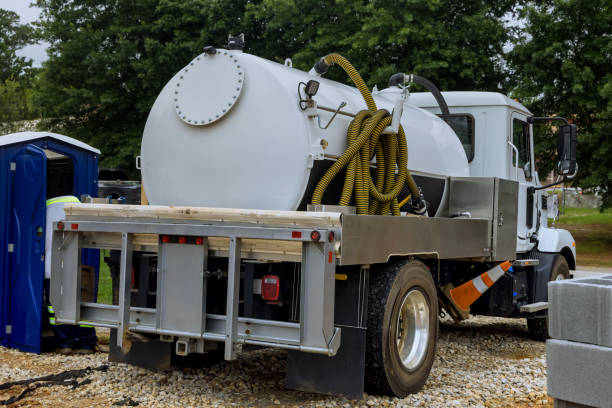 Portable bathroom rental in Justice, IL