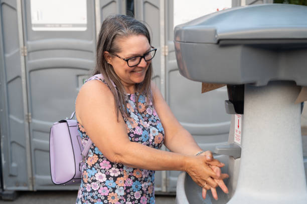 Best Restroom trailer rental cost  in Justice, IL